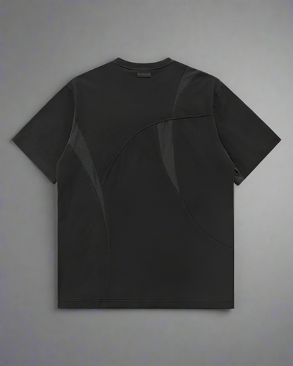 T-shirt géométrique style urbain -  mode cyberpunk - T-shirt géométrique au style urbain et techwear