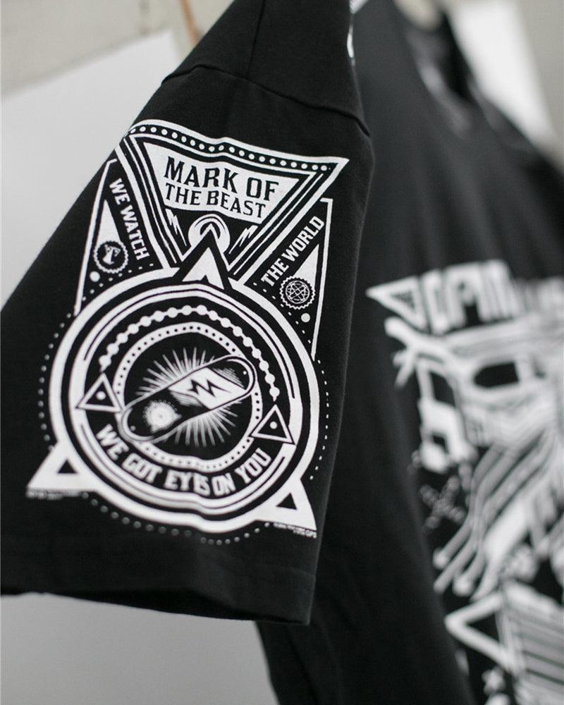 T-Shirt Tech Futuriste Cyberpunk - design graphique cyberpunk - T-Shirt Cyberpunk au Design Futuriste et Confort Optimal