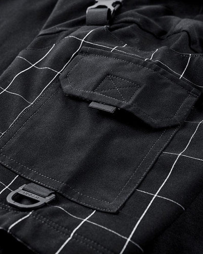 T-Shirt Techwear à Carreaux Dynamique -  design unique - T-Shirt Techwear à Carreaux pour un Style Unique