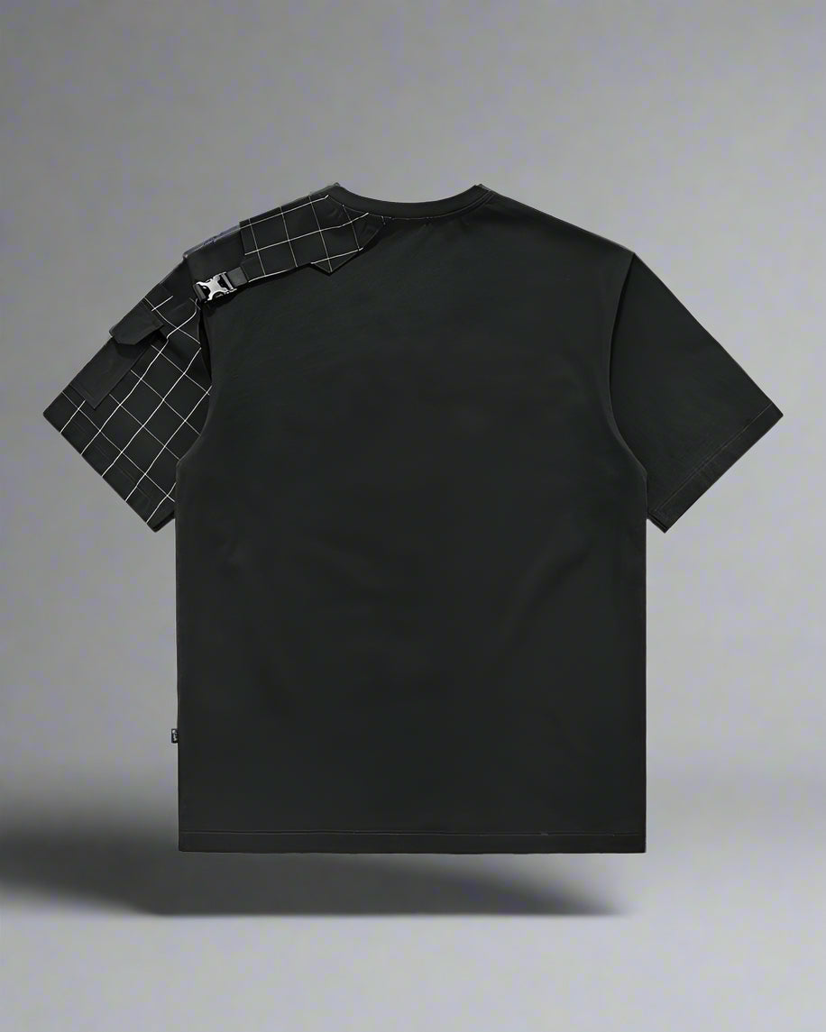 T-Shirt Techwear à Carreaux Dynamique - t-shirt à carreaux - T-Shirt Techwear à Carreaux pour un Style Unique