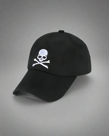 Casquette Noire Chic avec Crâne