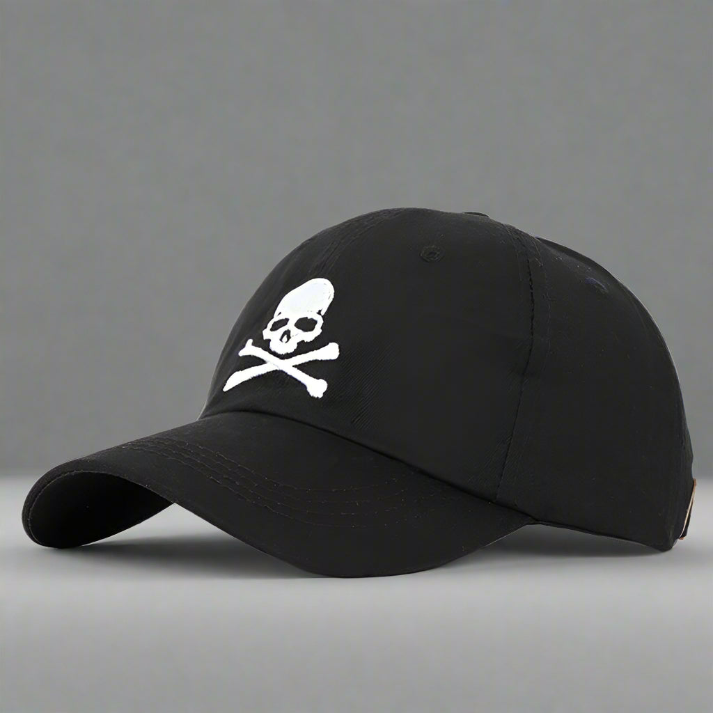 Casquette Noire Chic avec Crâne