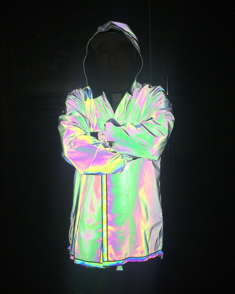 Veste Tech Réfléchissante Accrocheuse - veste techwear - Veste Techwear Réfléchissante pour un Style Urbain