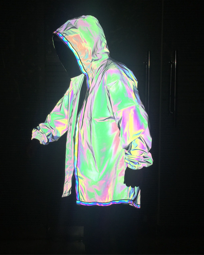 Veste Tech Réfléchissante Accrocheuse - vêtement streetwear - Veste Techwear Réfléchissante pour un Style Urbain